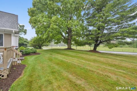 103 Wyndemere Court South Windsor CT 06074