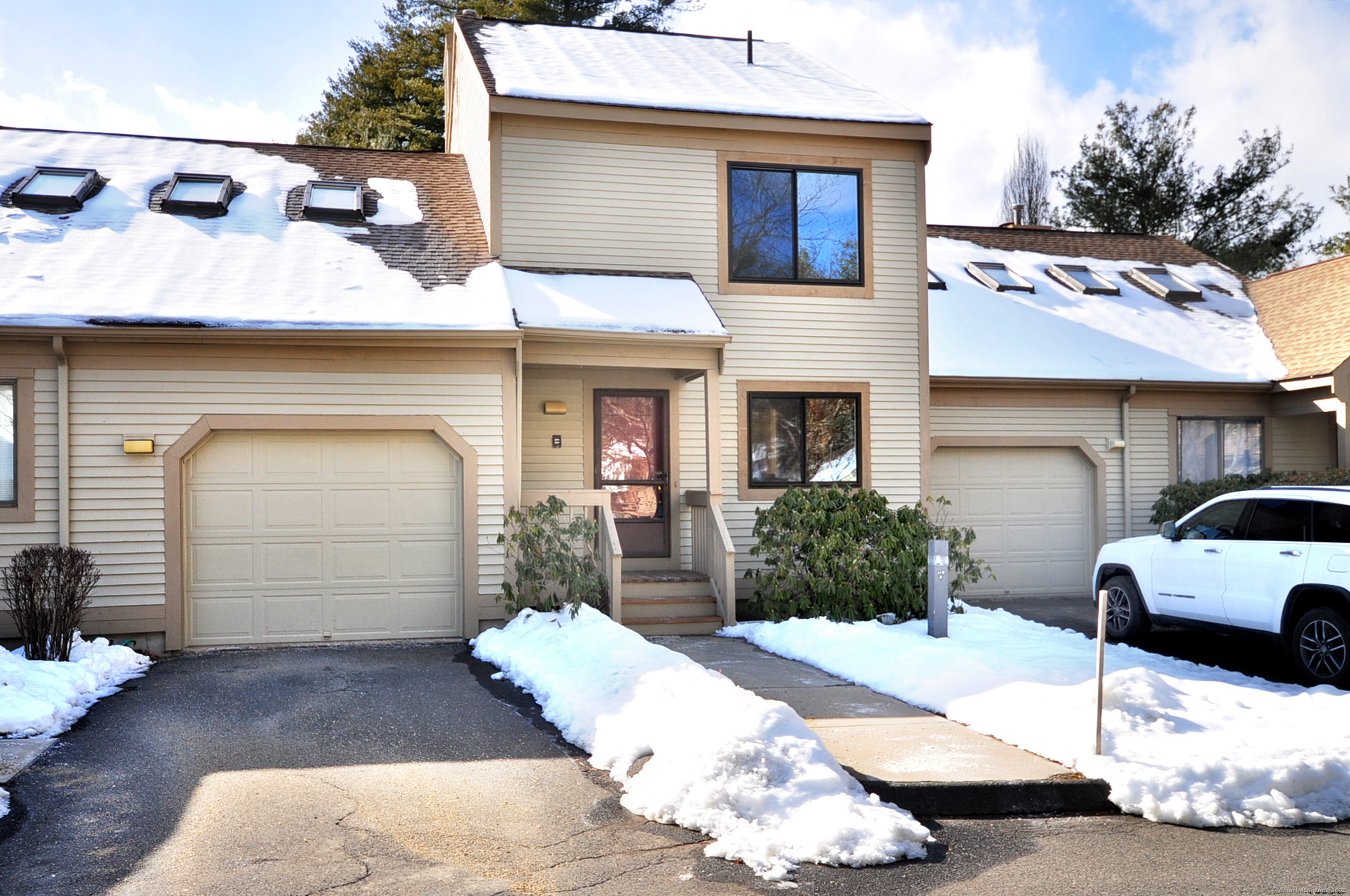 11 Mystic Court Avon CT 06001