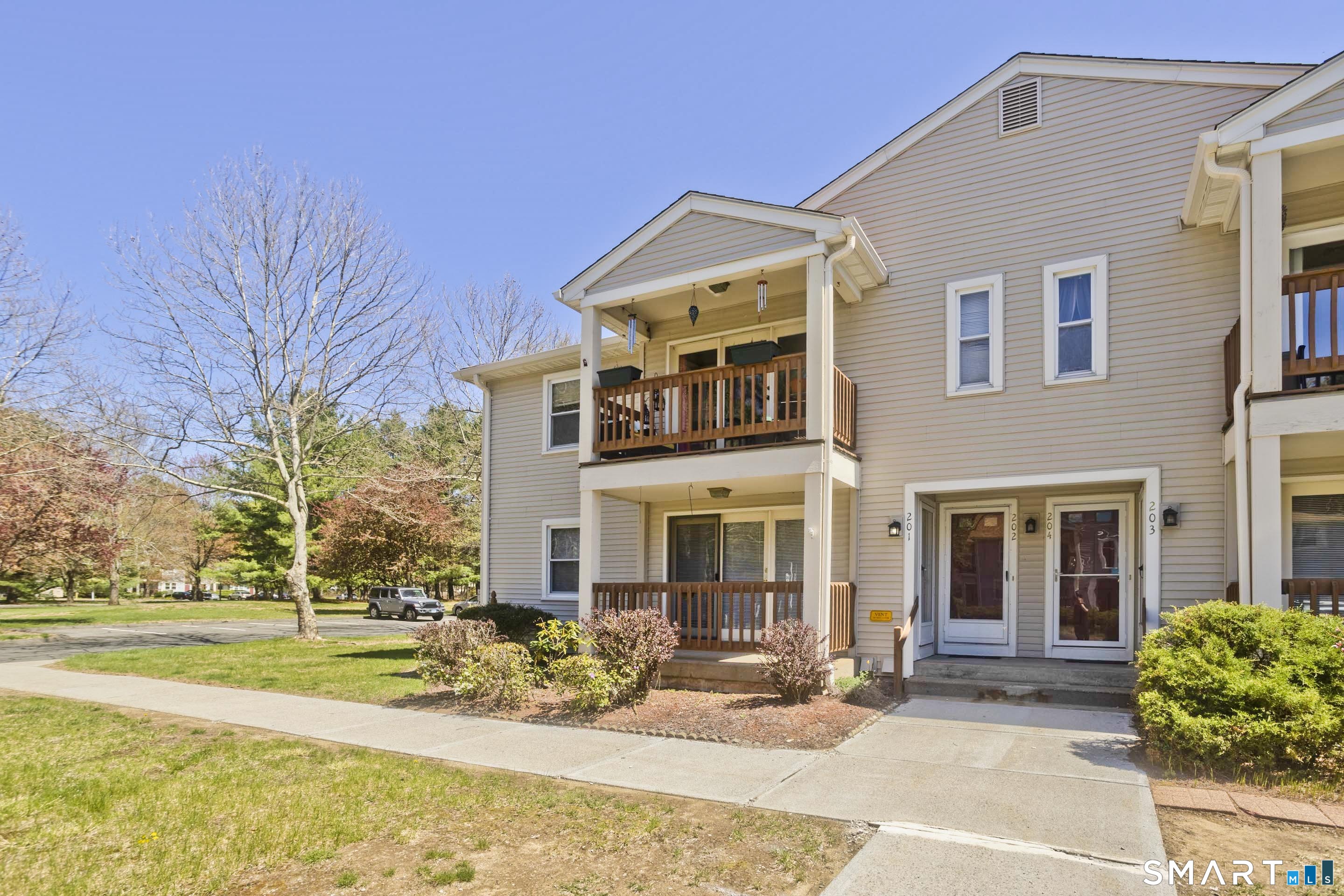 201 Ashmead Commons Enfield CT 06082