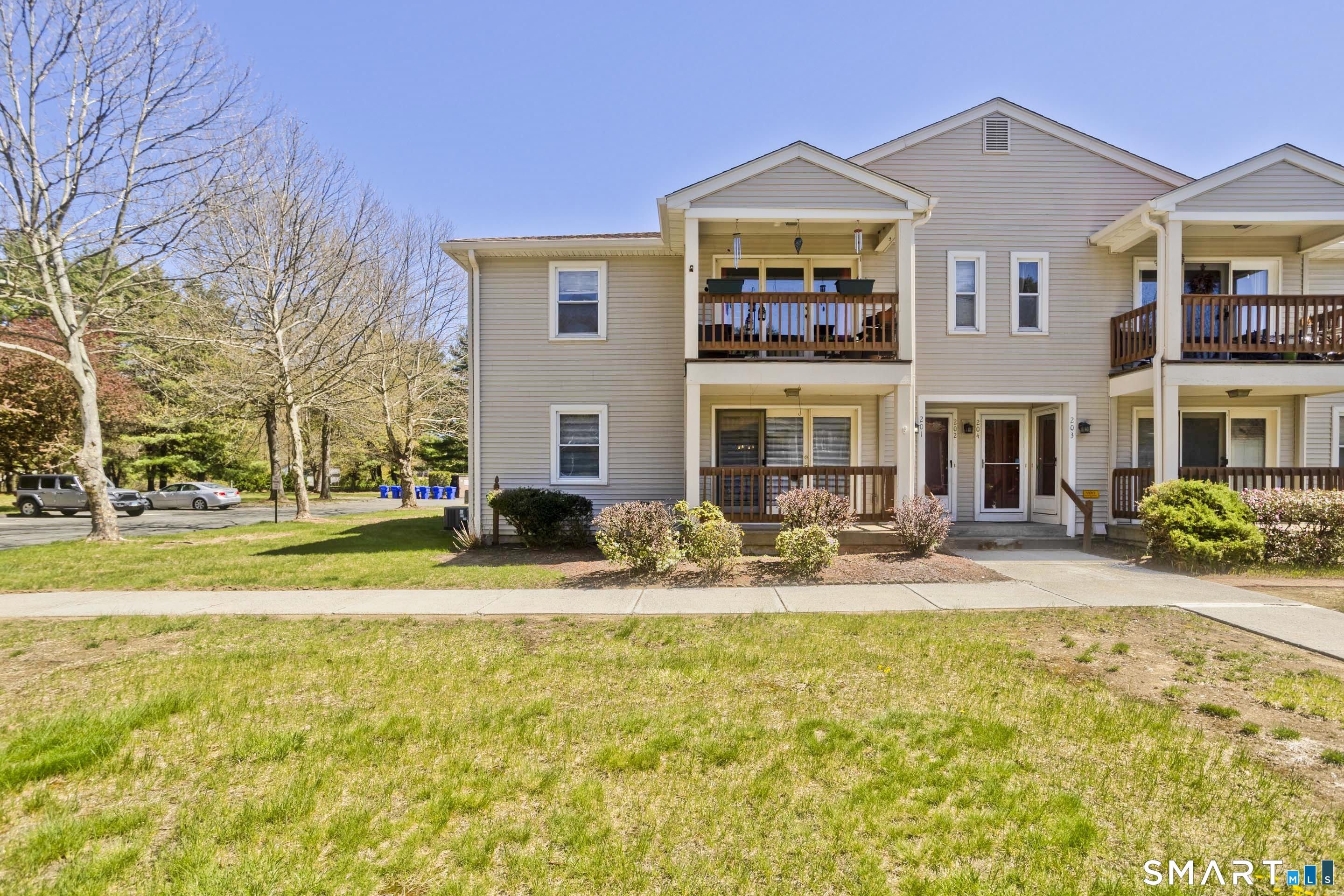 201 Ashmead Commons Enfield CT 06082