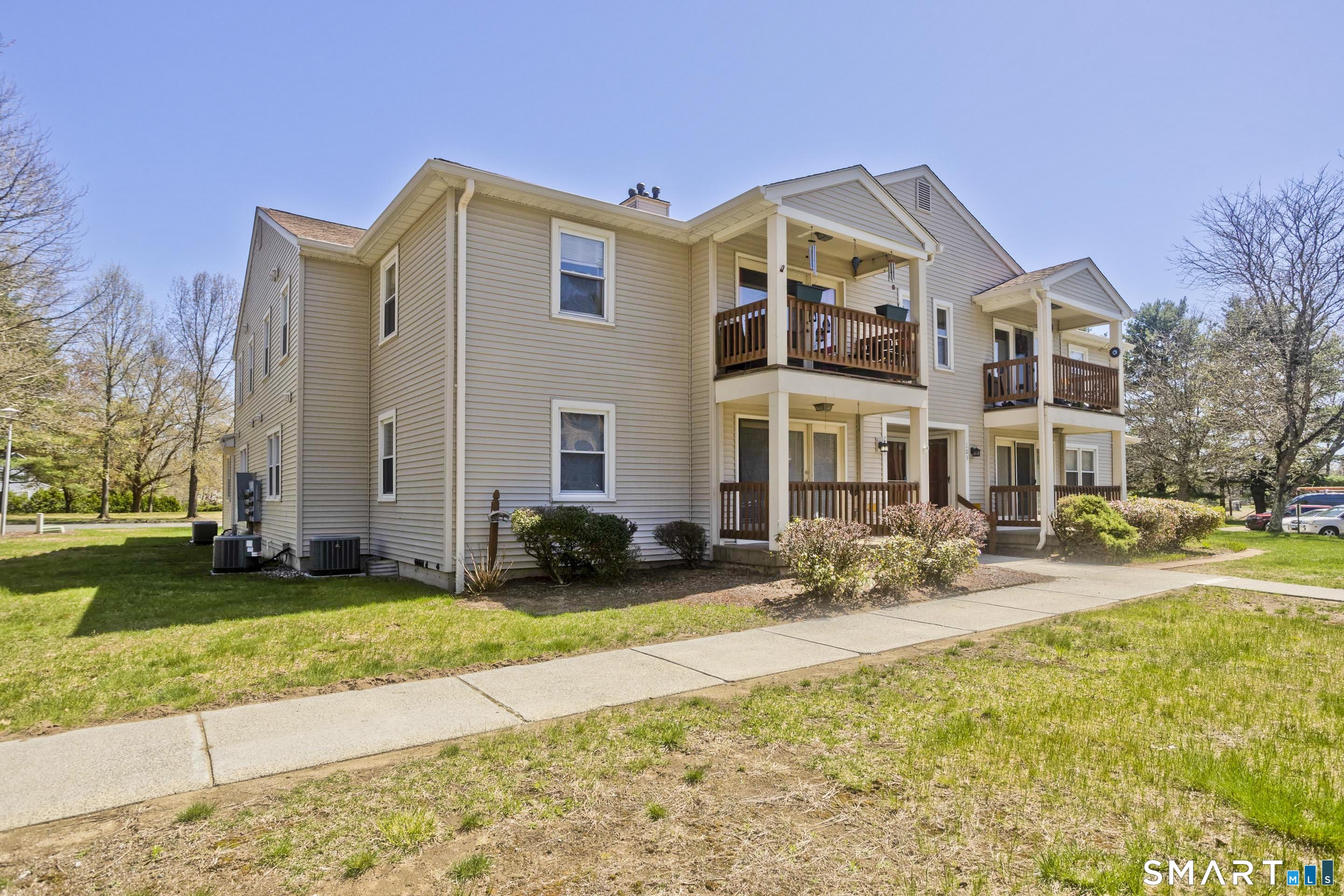 201 Ashmead Commons Enfield CT 06082