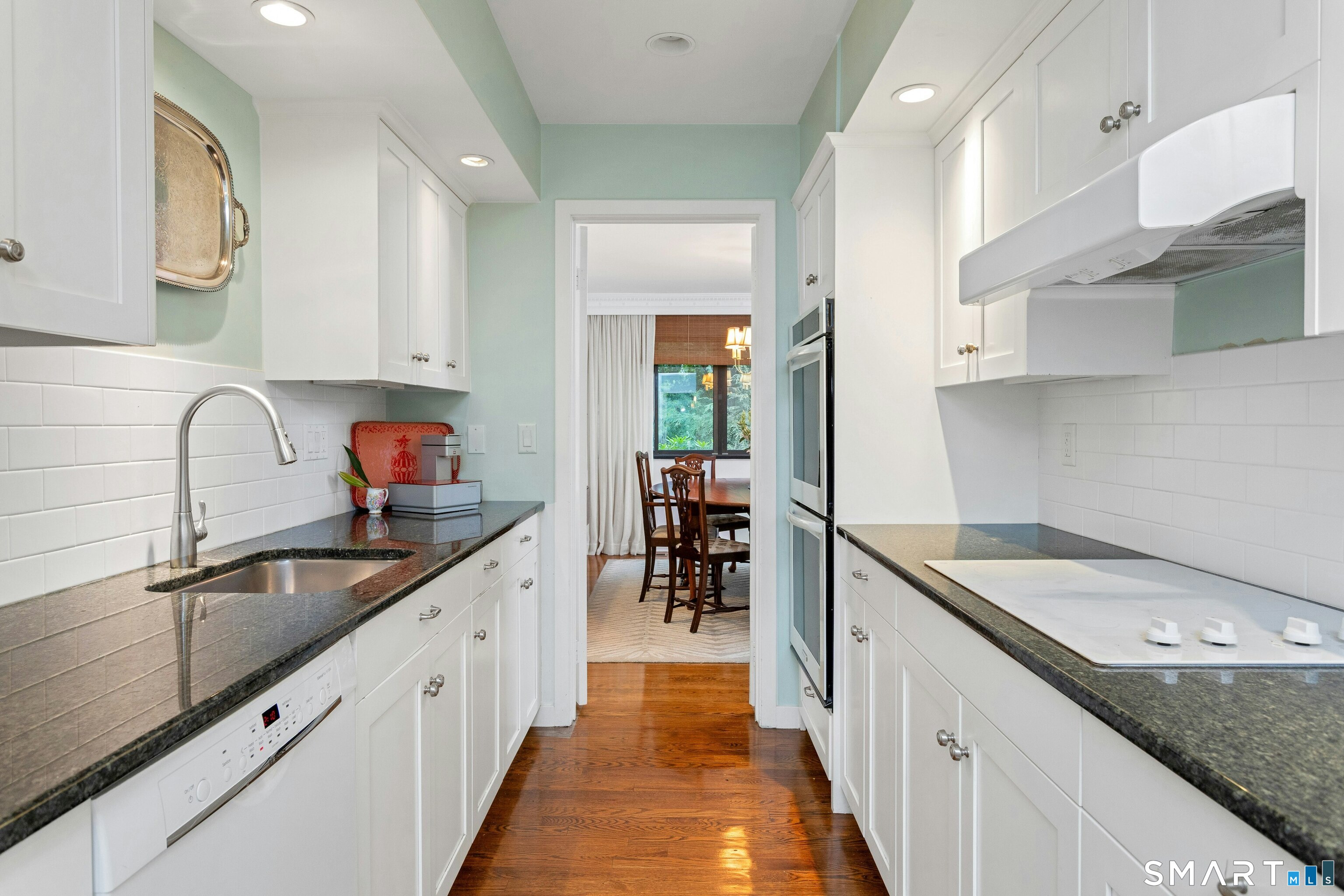 289 New Norwalk Road New Canaan CT 06840