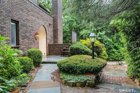289 New Norwalk Road New Canaan CT 06840