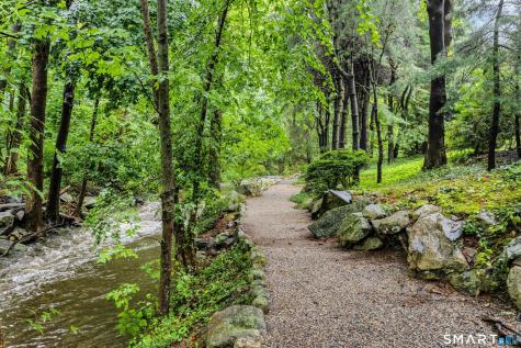 289 New Norwalk Road New Canaan CT 06840