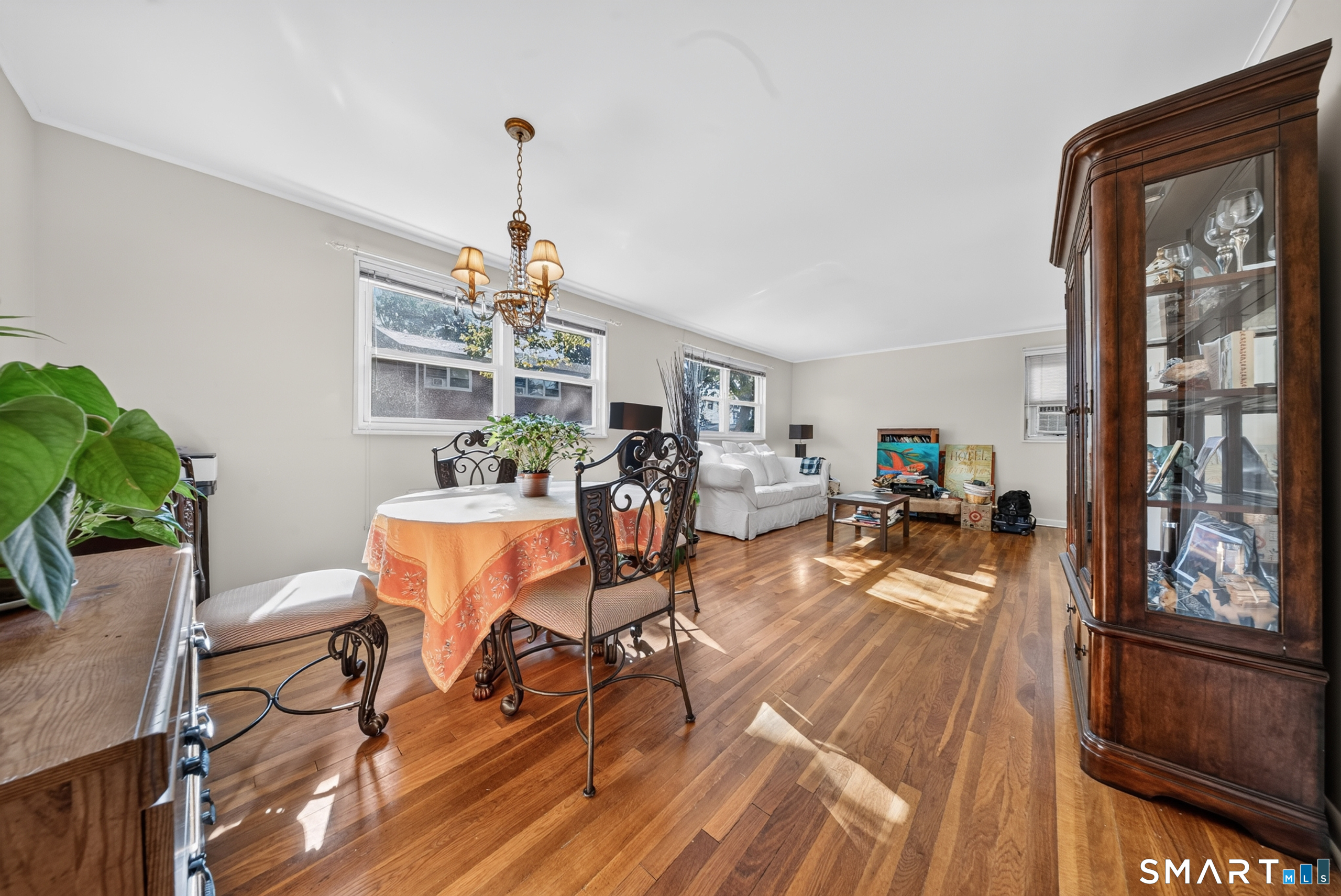 28 Courtland Avenue Stamford CT 06902