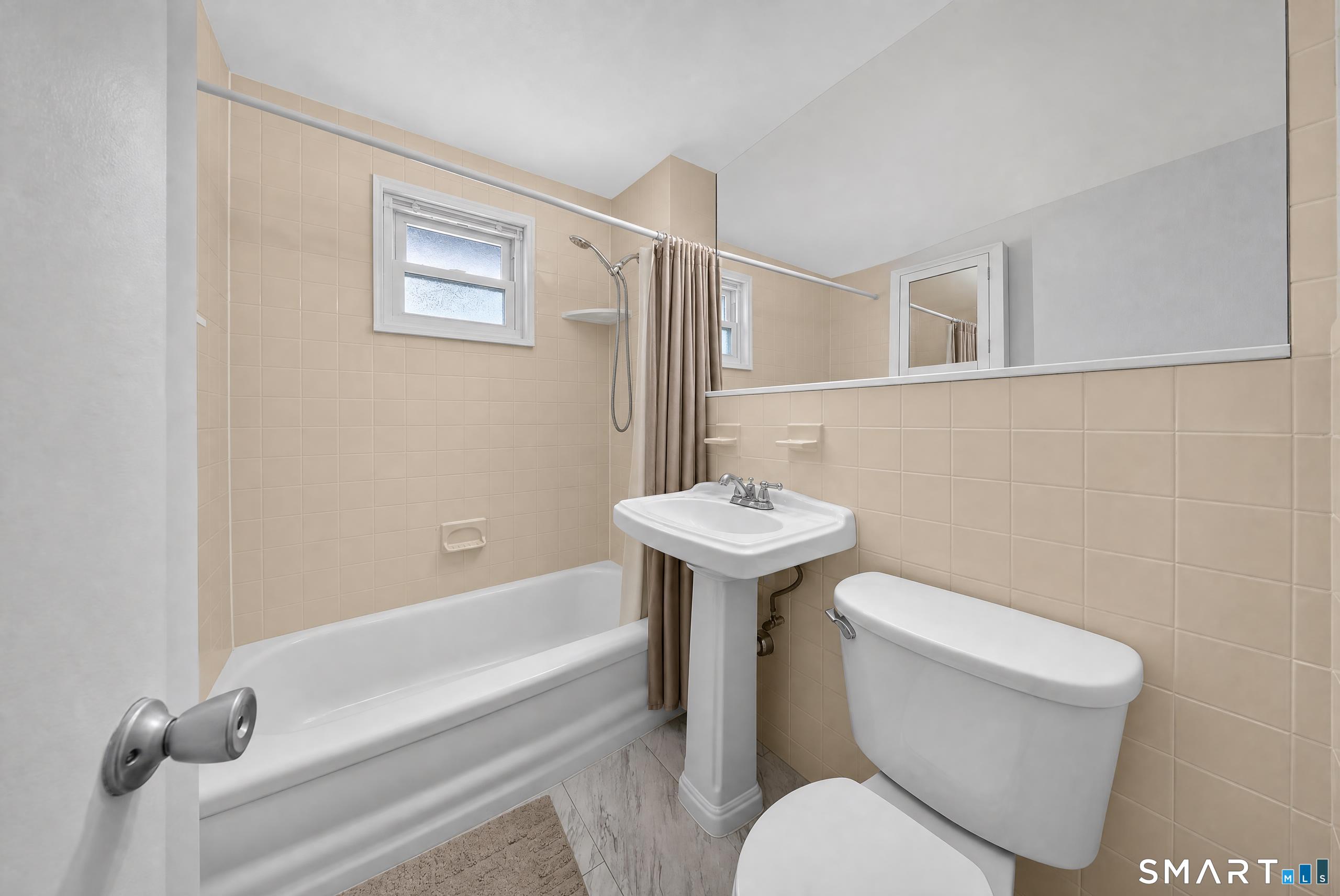 28 Courtland Avenue Stamford CT 06902
