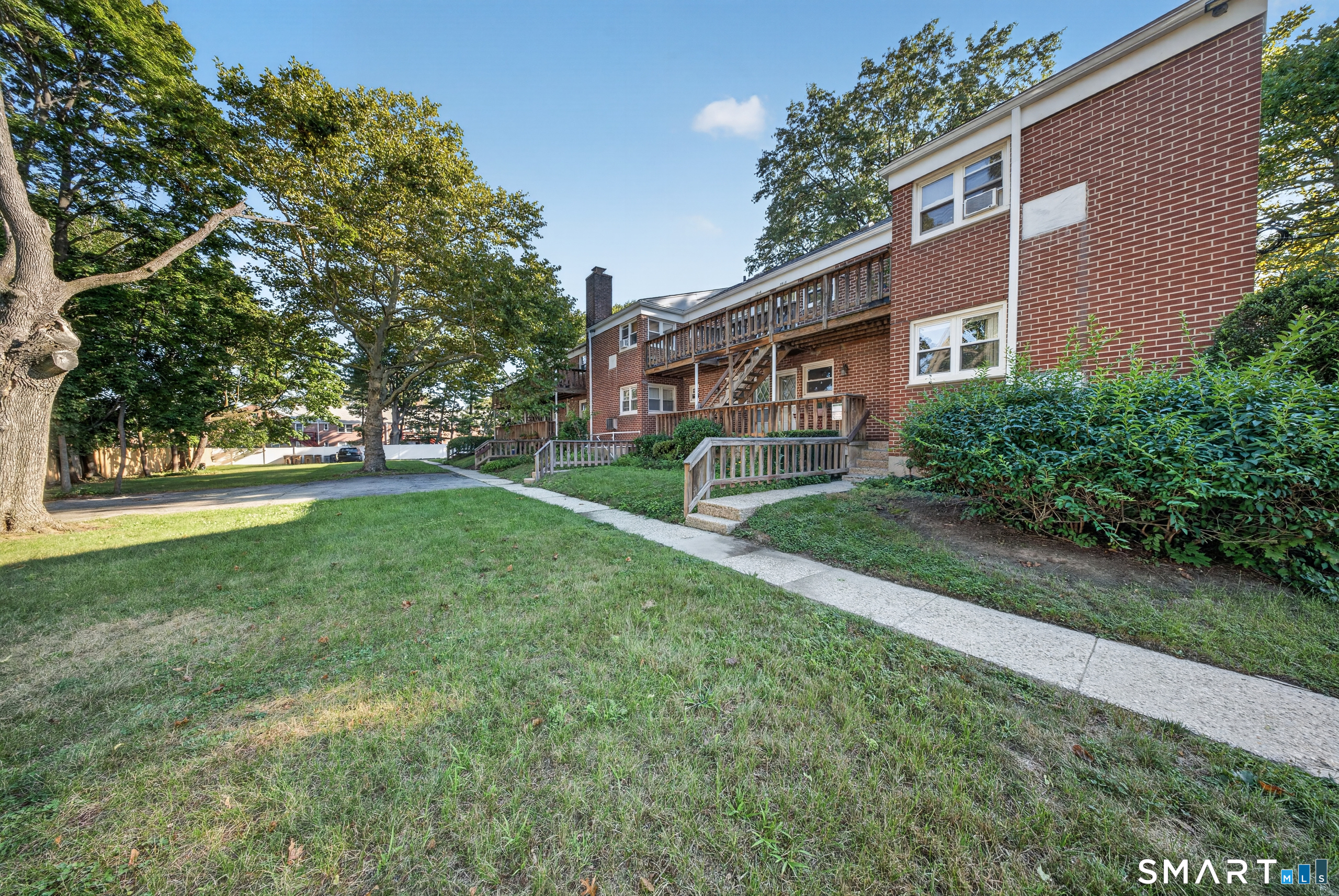 28 Courtland Avenue Stamford CT 06902