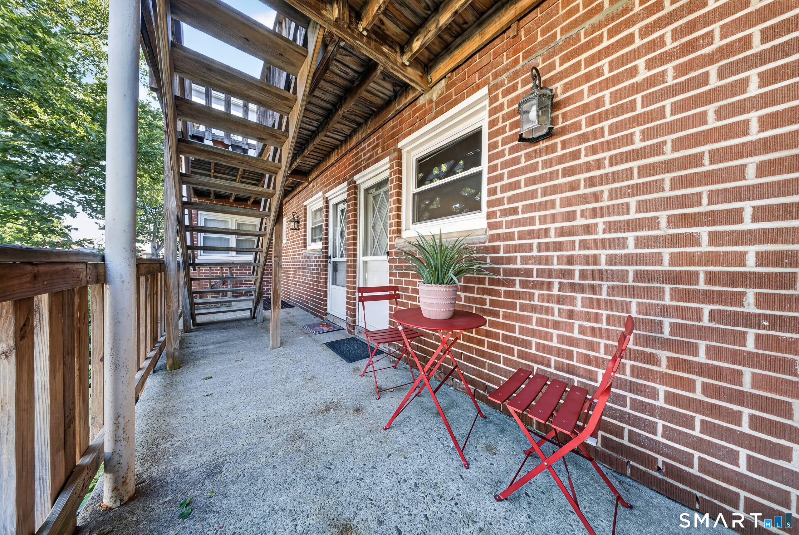 28 Courtland Avenue Stamford CT 06902