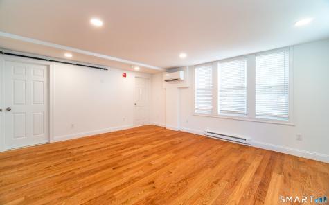 1154 Poquonnock Road Groton CT 06340