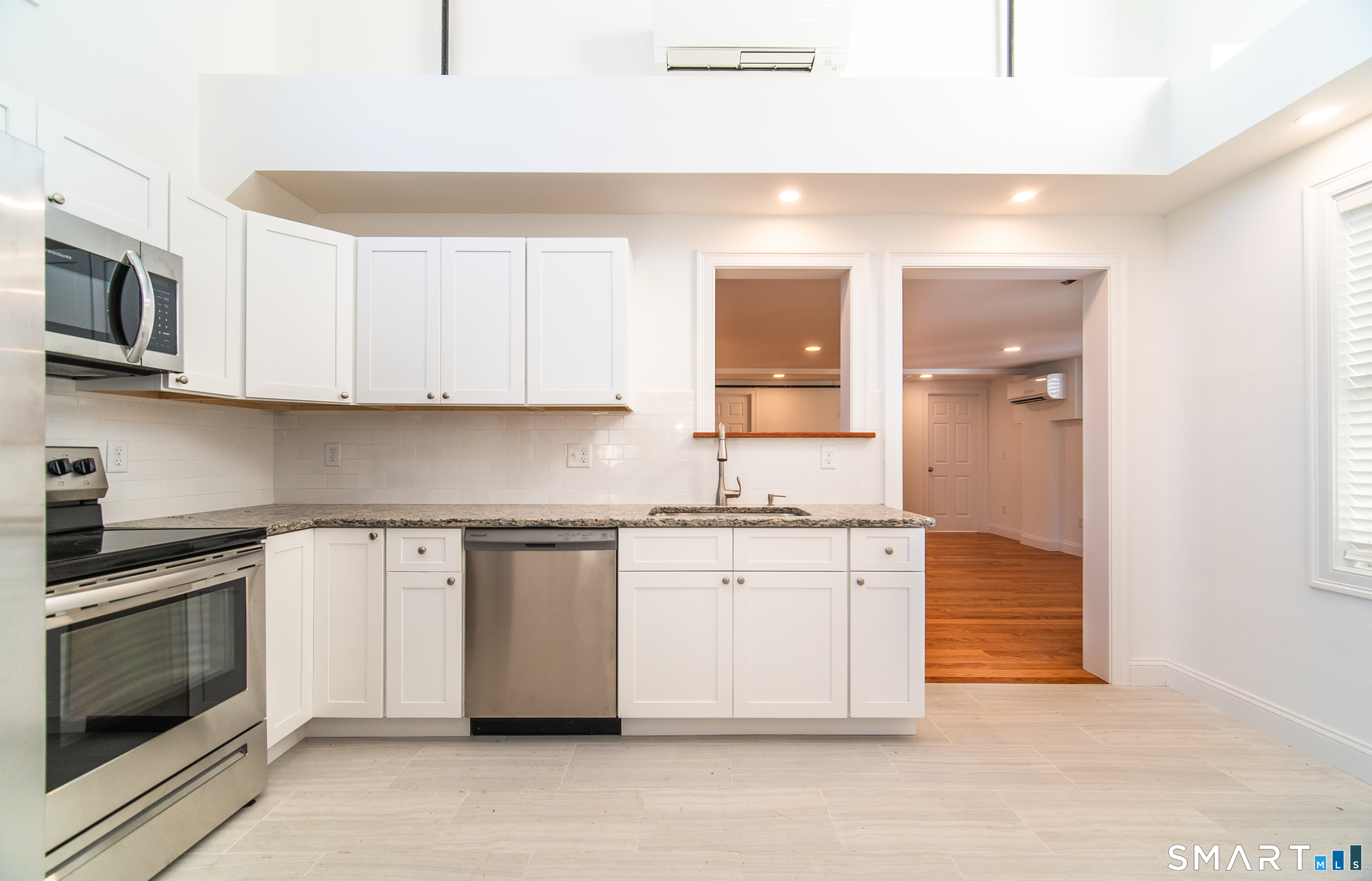 1154 Poquonnock Road Groton CT 06340