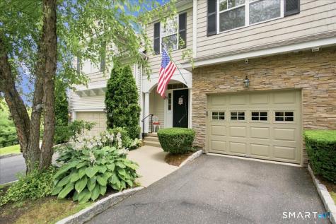 28 Woodcrest Lane Danbury CT 06810