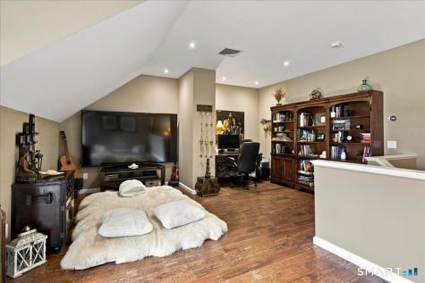 28 Woodcrest Lane Danbury CT 06810