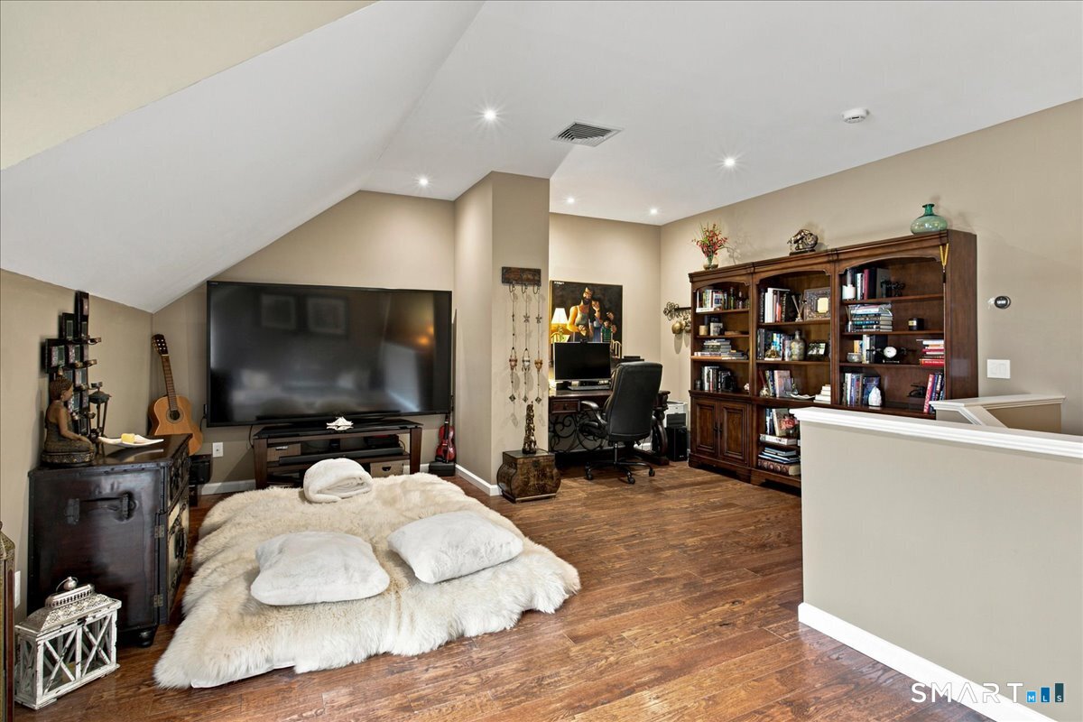 28 Woodcrest Lane Danbury CT 06810