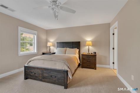 2 Chapman Chase Windsor Locks CT 06096