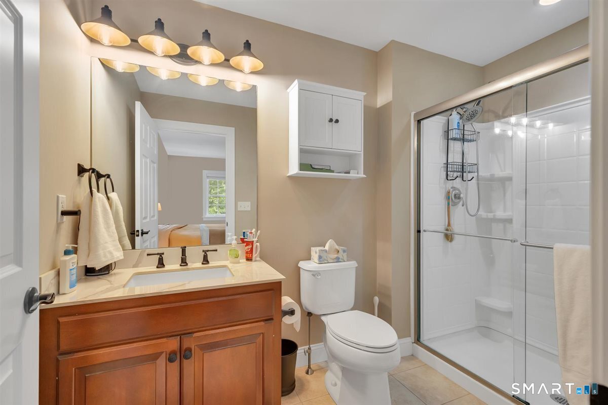 2 Chapman Chase Windsor Locks CT 06096