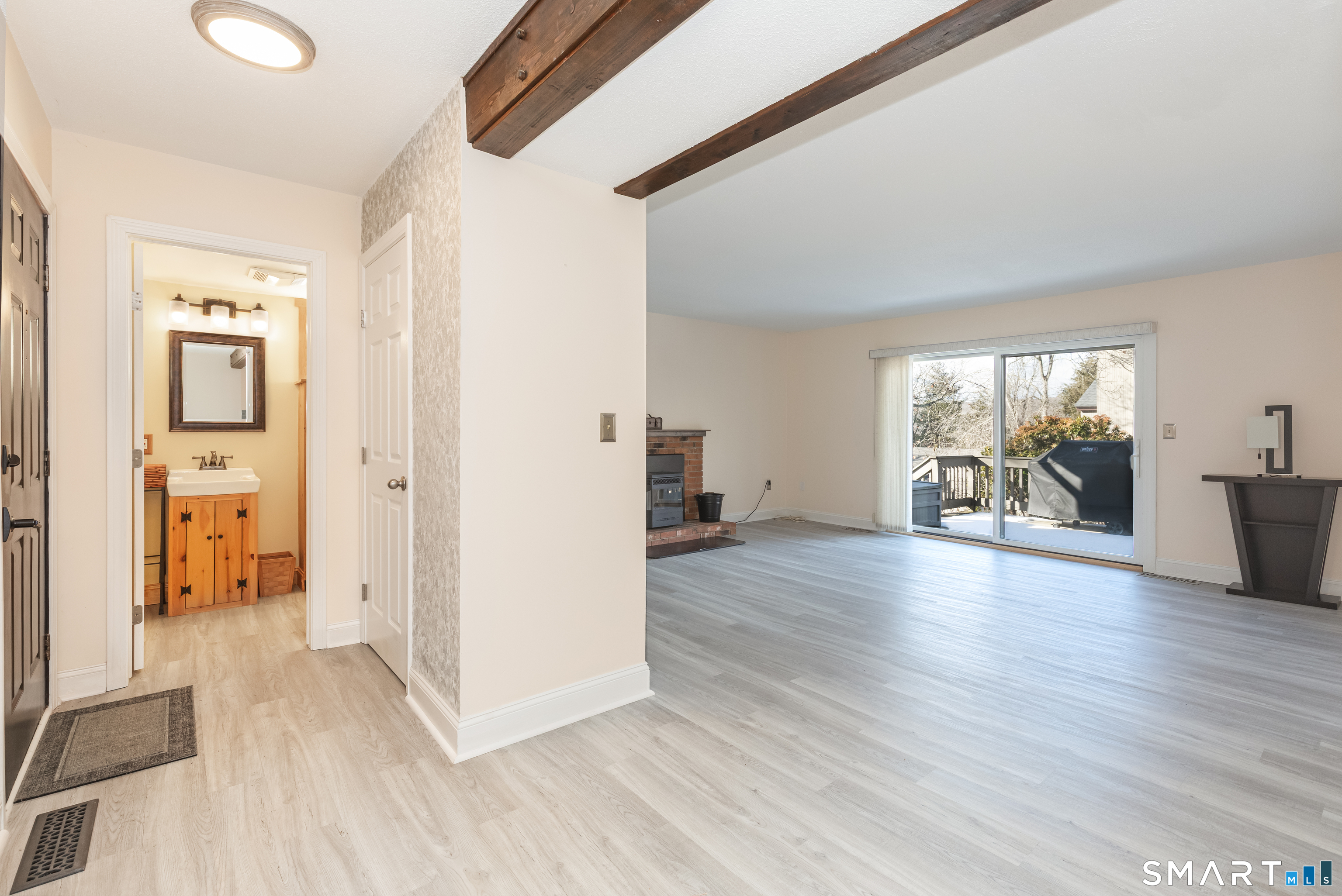 24 Woods Way Woodbury CT 06798