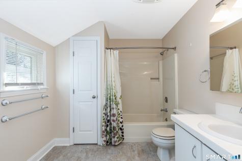 24 Woods Way Woodbury CT 06798