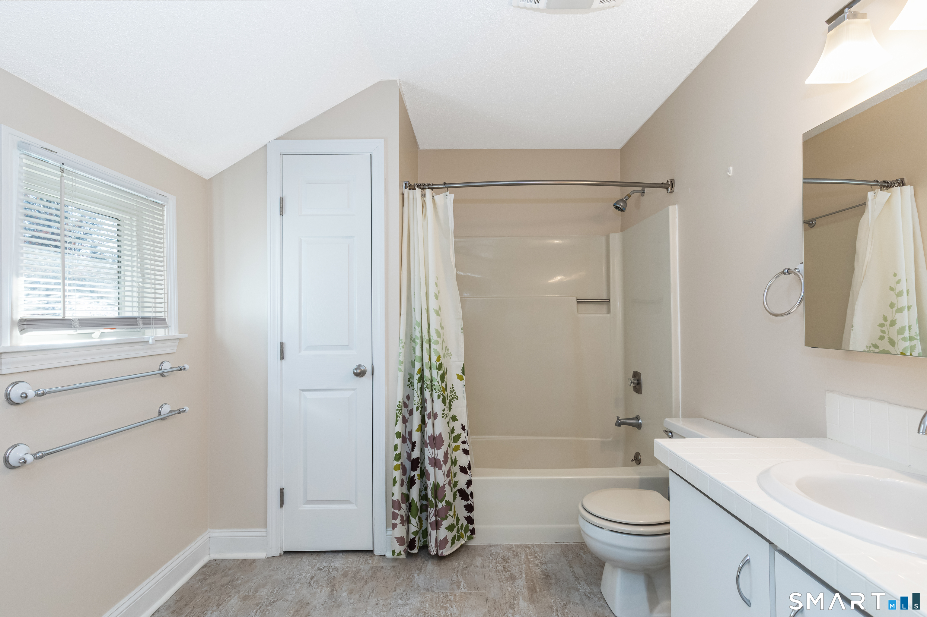 24 Woods Way Woodbury CT 06798