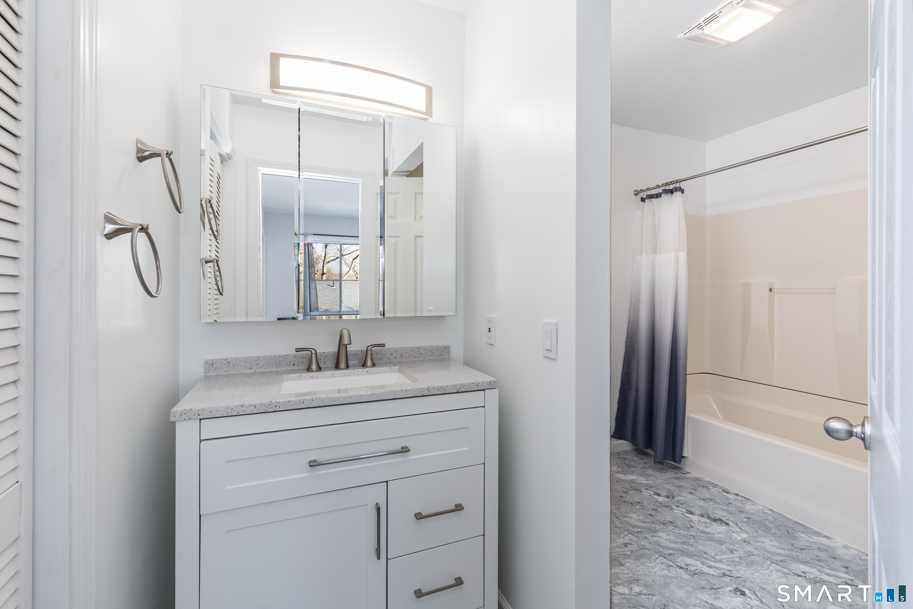 24 Woods Way Woodbury CT 06798