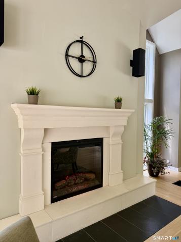 1714 Old Pond Lane Norwich CT 06360