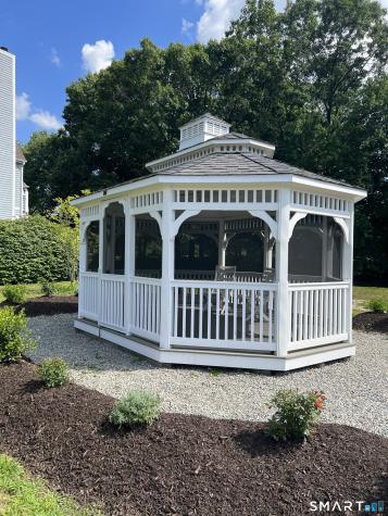 1714 Old Pond Lane Norwich CT 06360
