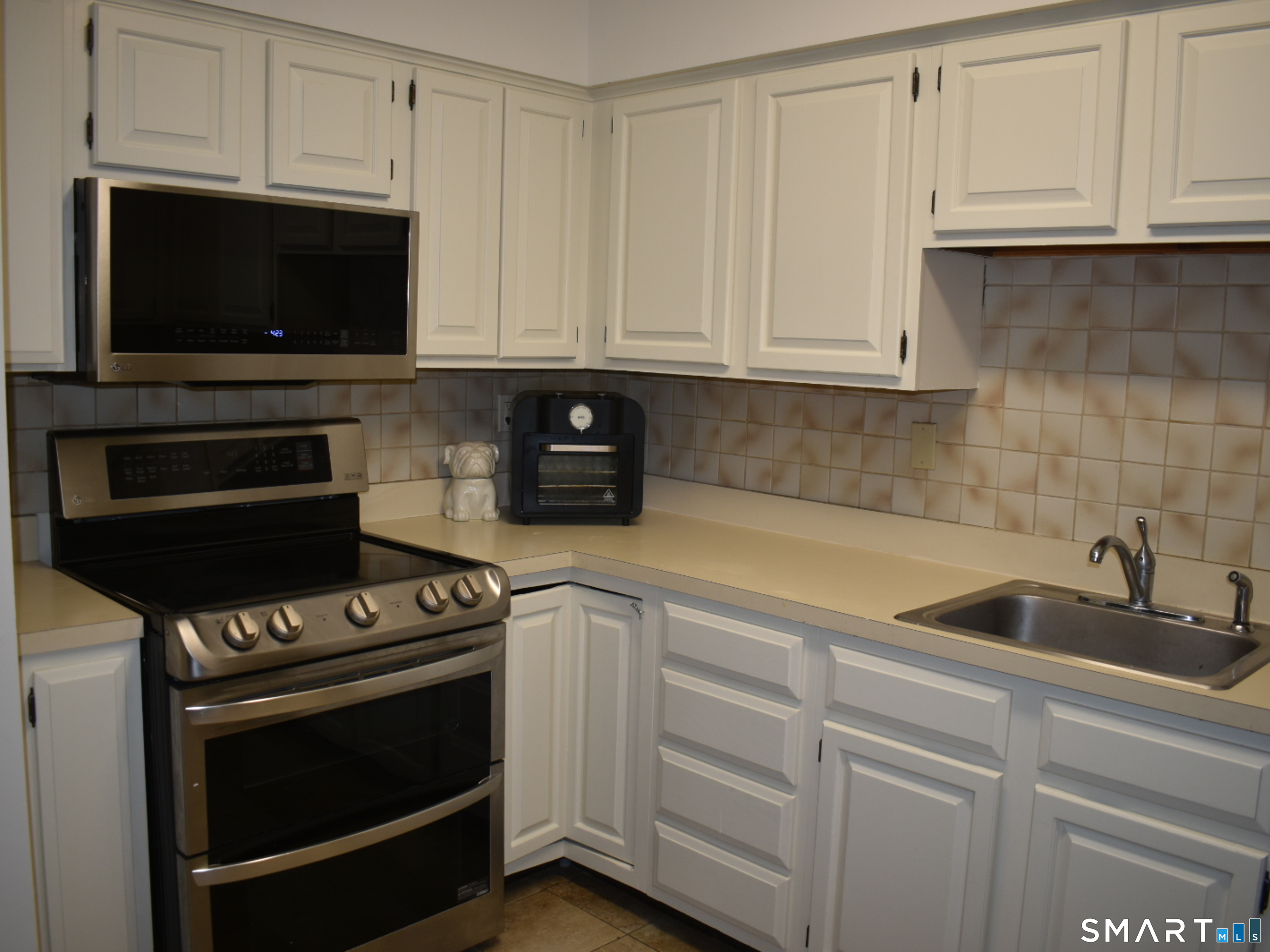 39 Willard Street Hartford CT 06105