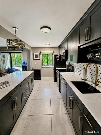 569 Heritage Village Southbury CT 06488