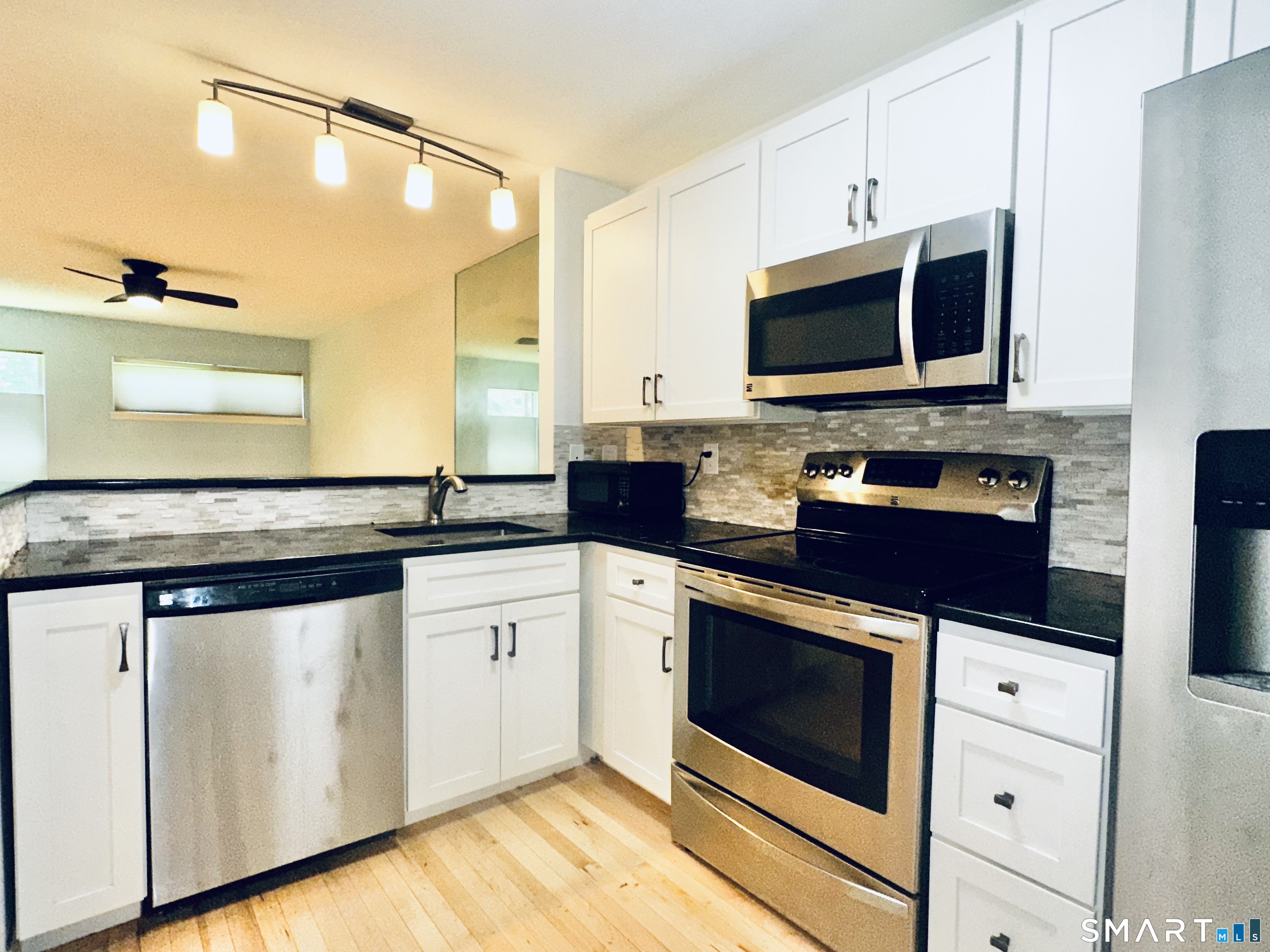 3699 Broadbridge Avenue Stratford CT 06614