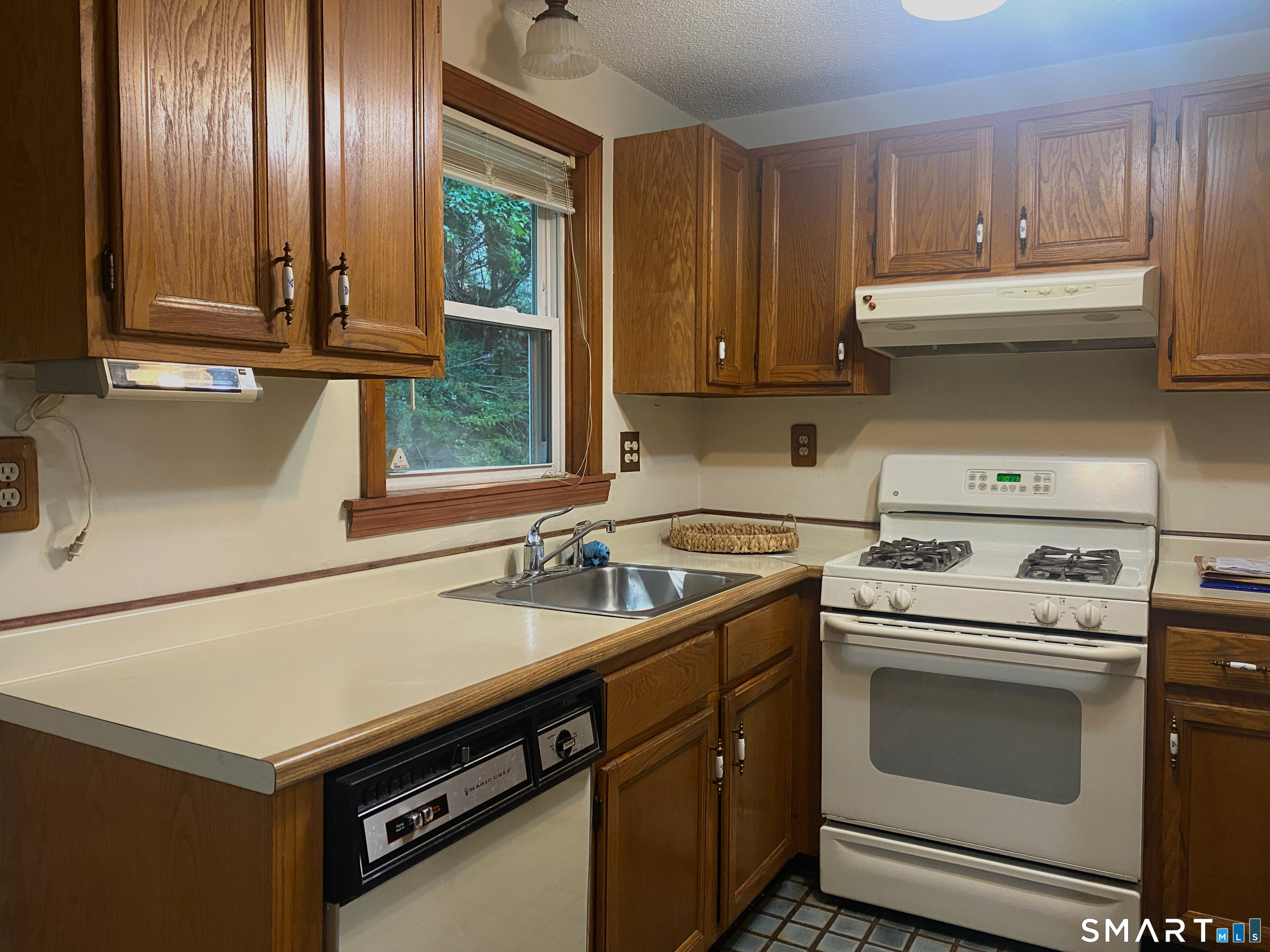 399 Adams Street Manchester CT 06042