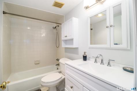 12 Hulls Highway Fairfield CT 06890