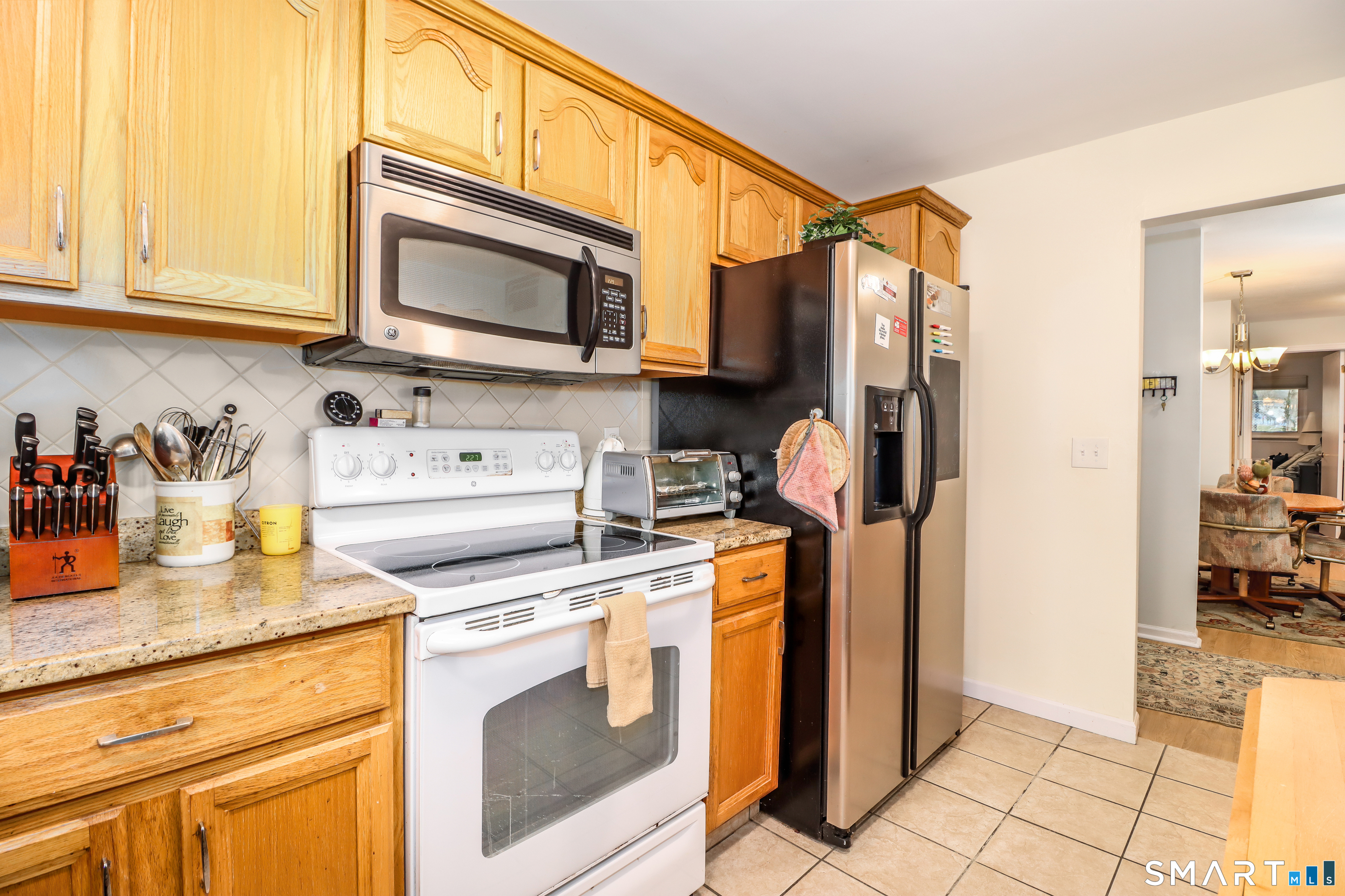 12 Hulls Highway Fairfield CT 06890