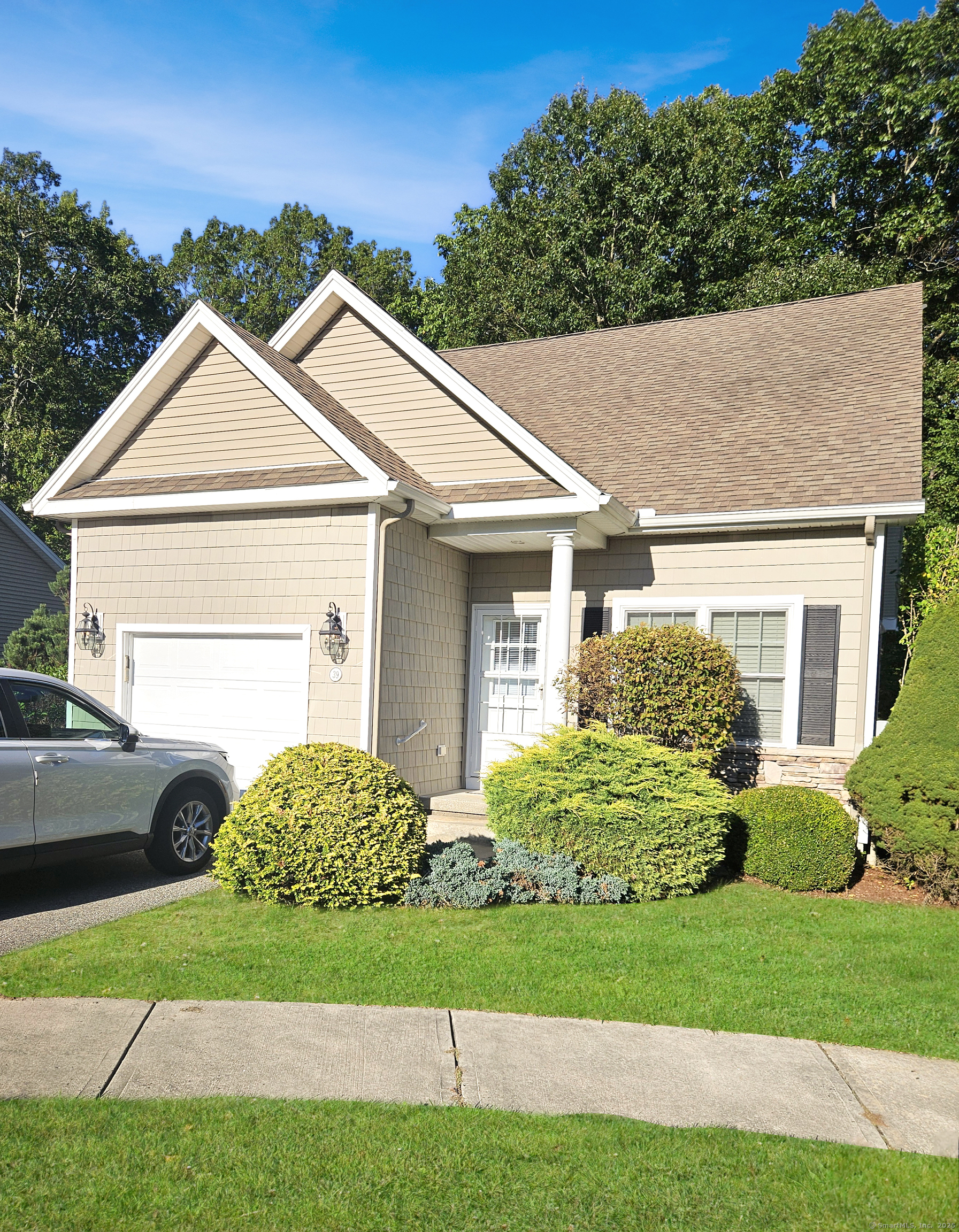 39 East Court Colchester CT 06415