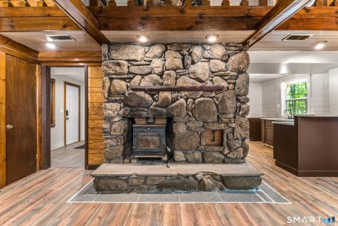 63 Schofield Road Willington CT 06279