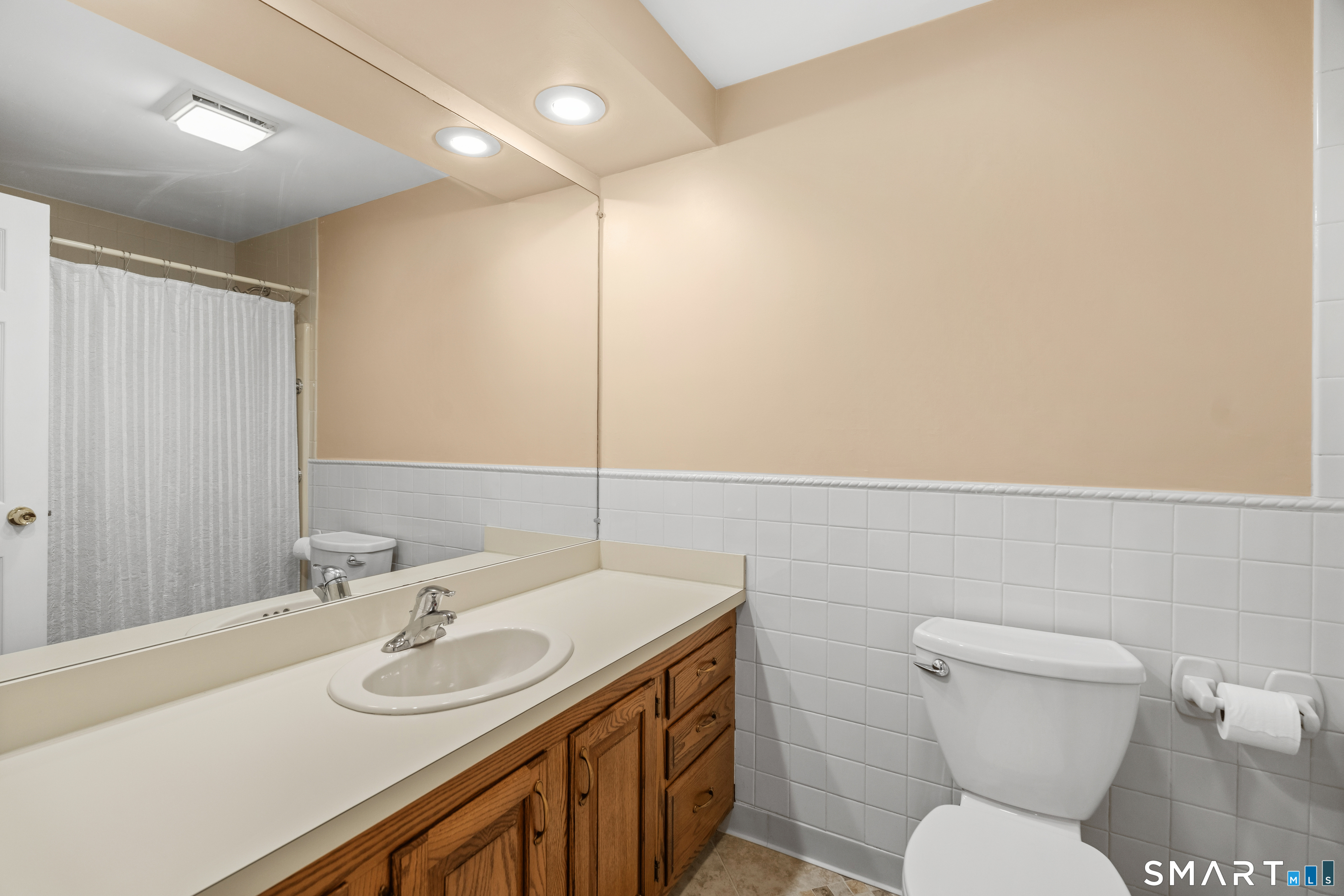 3227 East Main Street Waterbury CT 06705