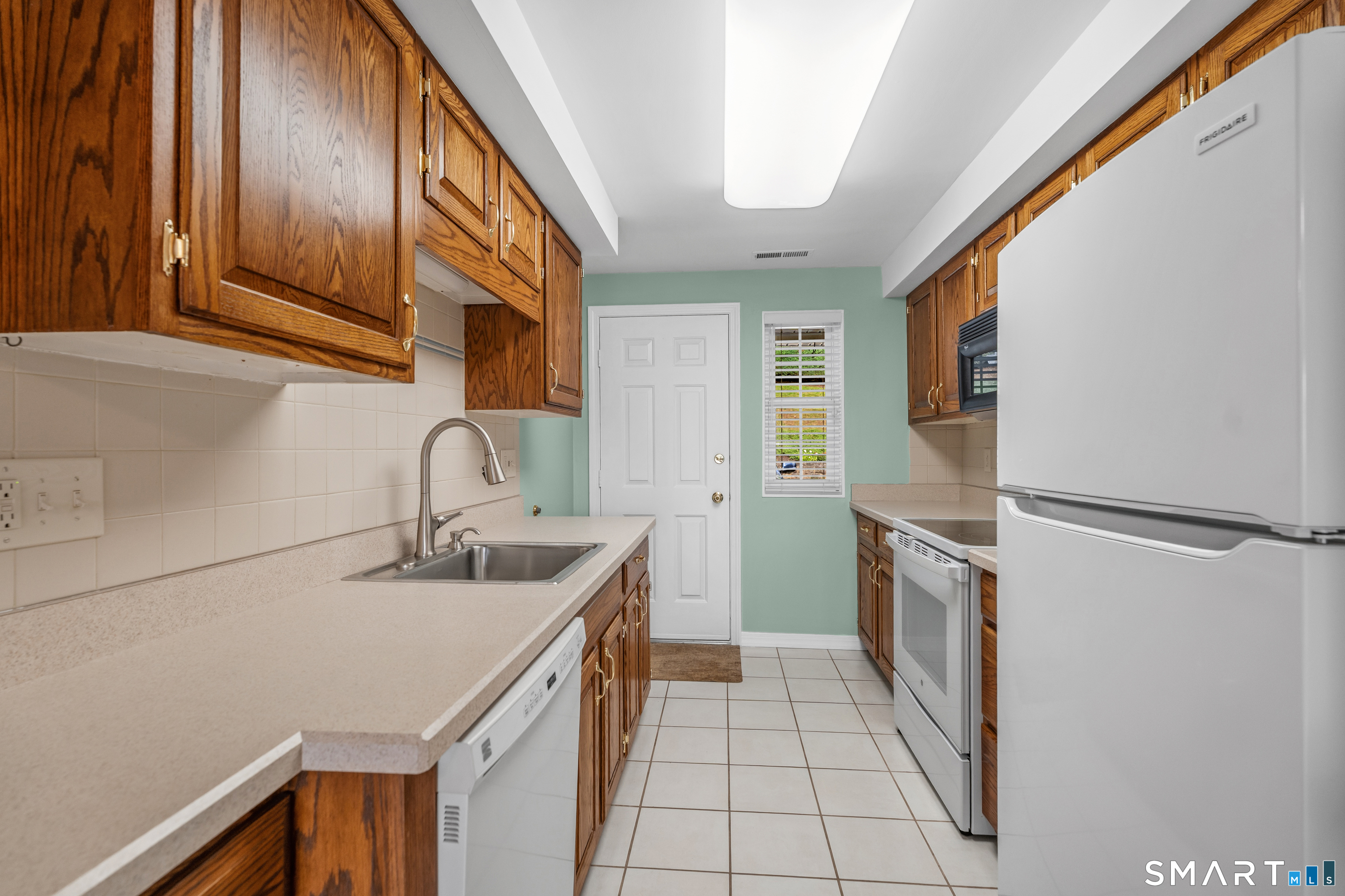 3227 East Main Street Waterbury CT 06705