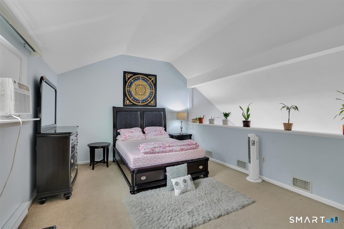 1231 Washington Street Middletown CT 06457