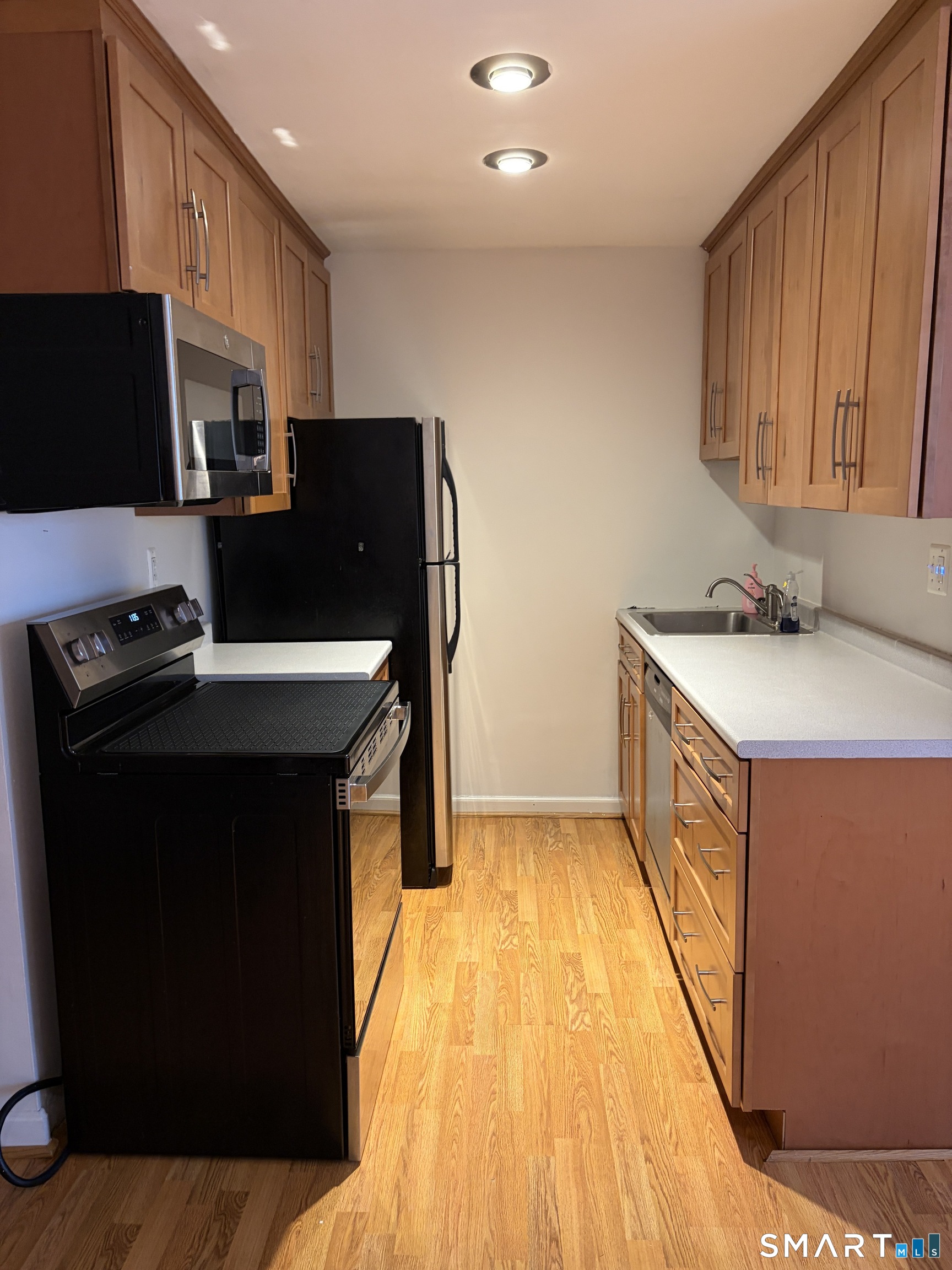 298 Meridian Street Groton CT 06340