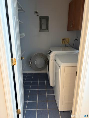 298 Meridian Street Groton CT 06340