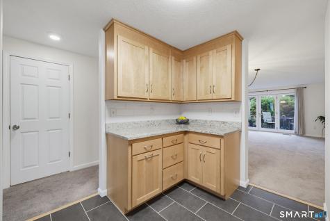 2 Canterbury Court Middletown CT 06457