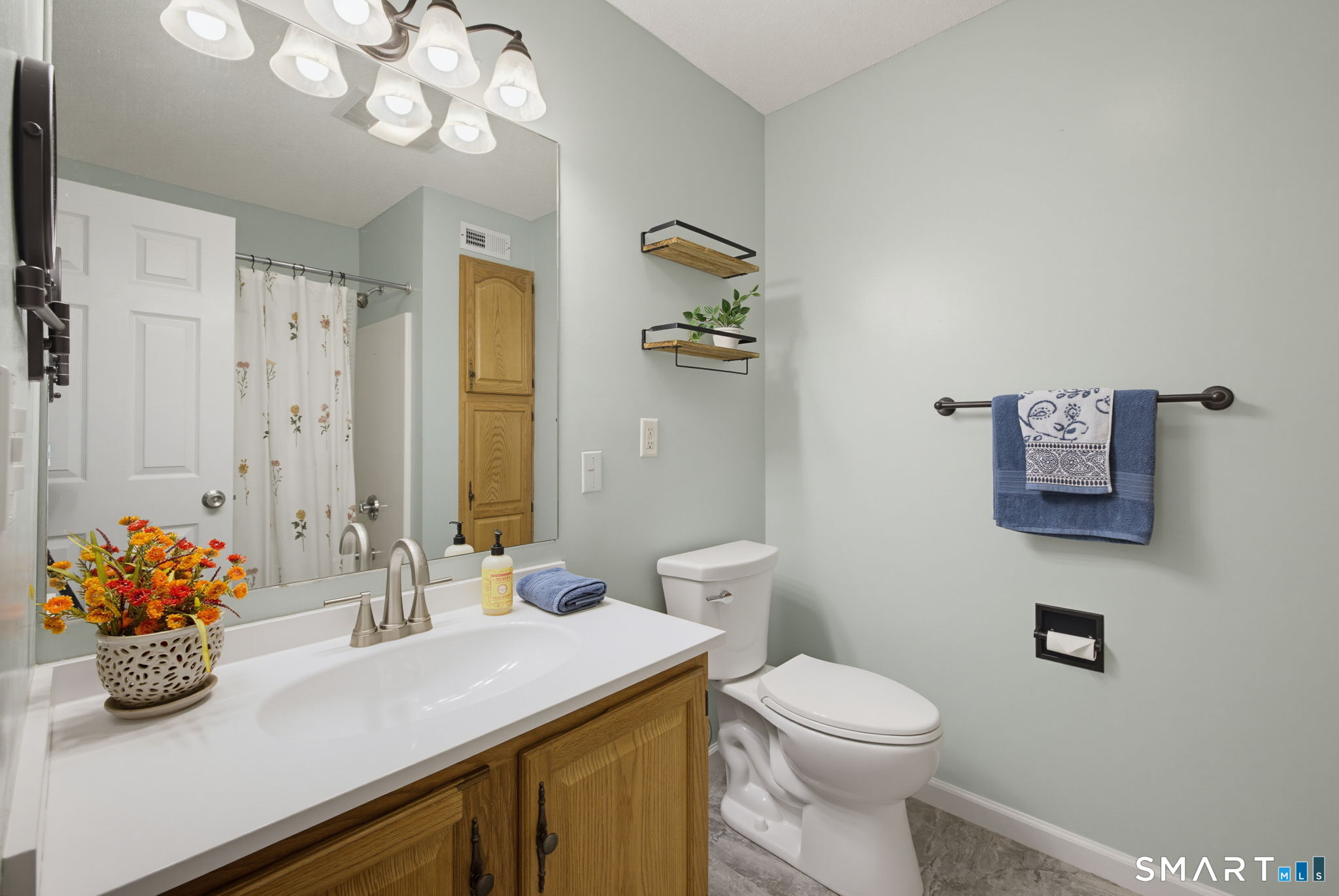 2 Canterbury Court Middletown CT 06457