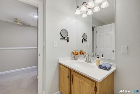 2 Canterbury Court Middletown CT 06457