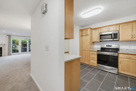 2 Canterbury Court Middletown CT 06457