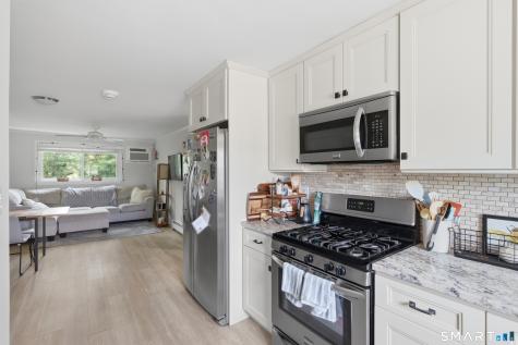 72 Evergreene Wallingford CT 06492