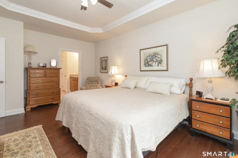 2 Arrowwood Court Middlebury CT 06762