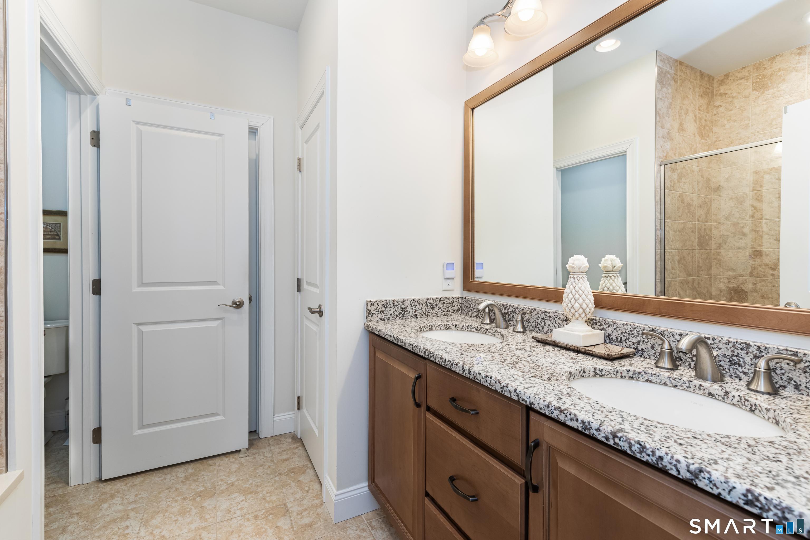 2 Arrowwood Court Middlebury CT 06762