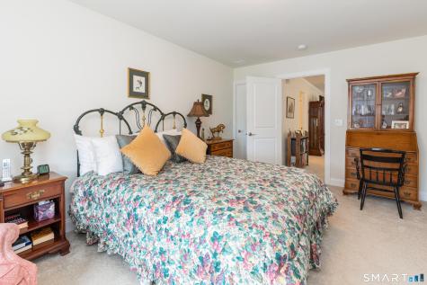 2 Arrowwood Court Middlebury CT 06762