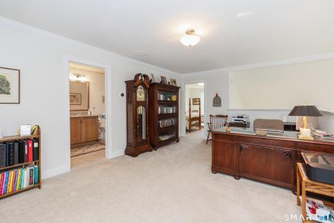 2 Arrowwood Court Middlebury CT 06762