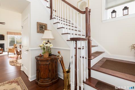 2 Arrowwood Court Middlebury CT 06762