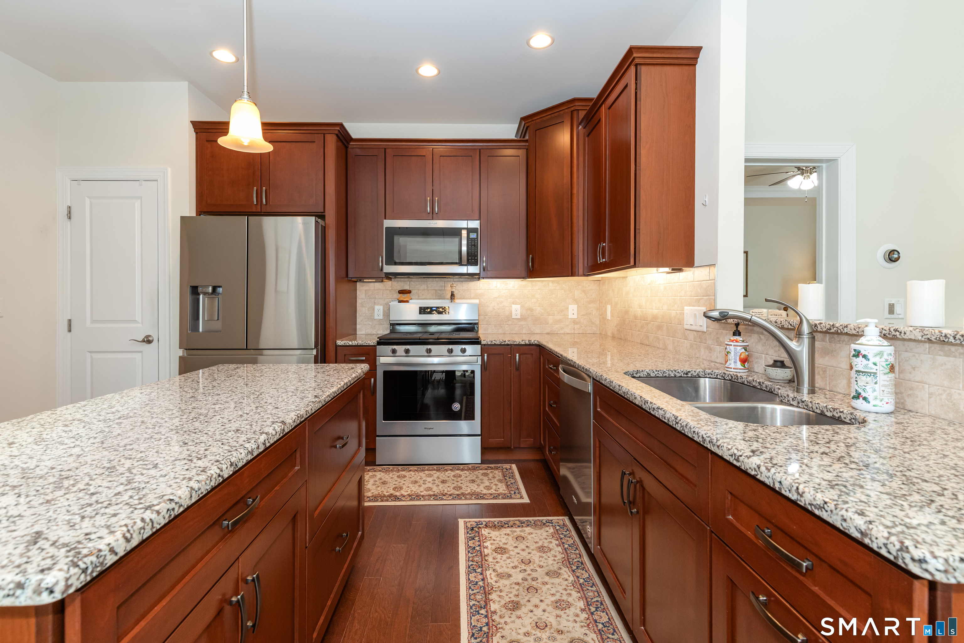2 Arrowwood Court Middlebury CT 06762