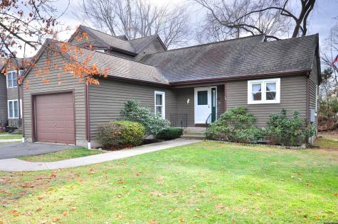39 Rushford Meade Granby CT 06035